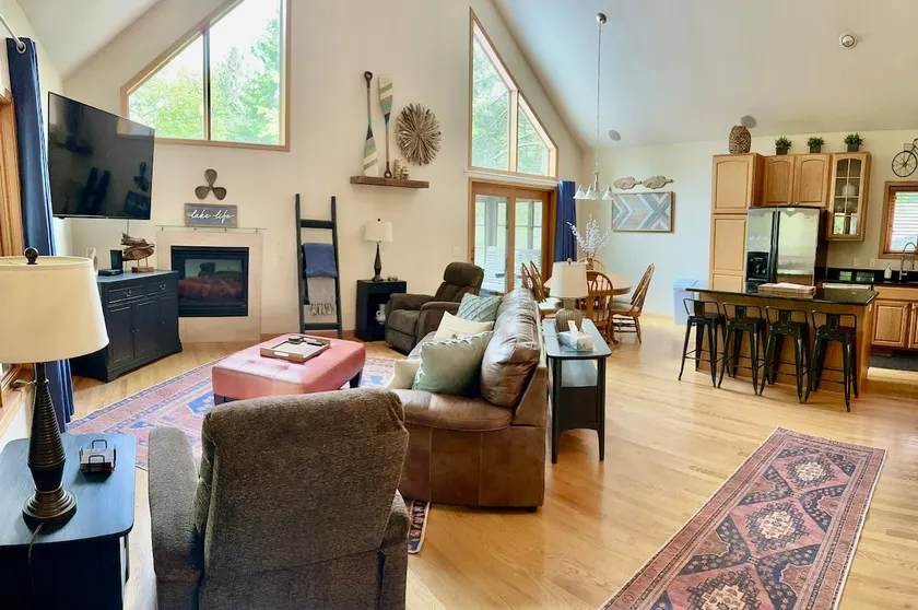 Home in Shawano - Image 1