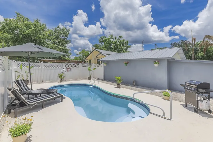 Cozy 1930s Oasis | Private Pool + Vintage Vibe - Image 1