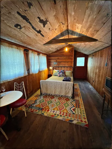 The Roost at Roots Vineyard - Image 1