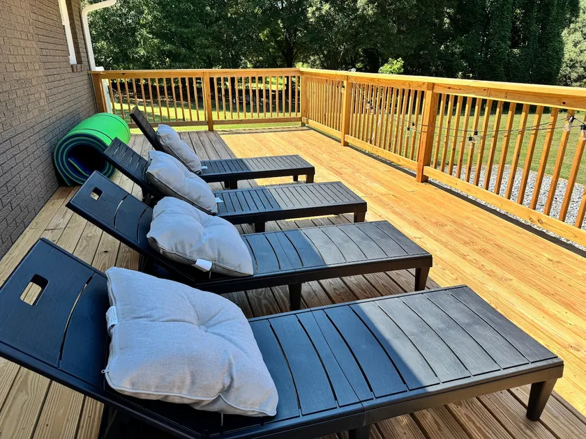 Lake Retreat, Kayaking, Boat Dock, Large deck BBQ - Image 1