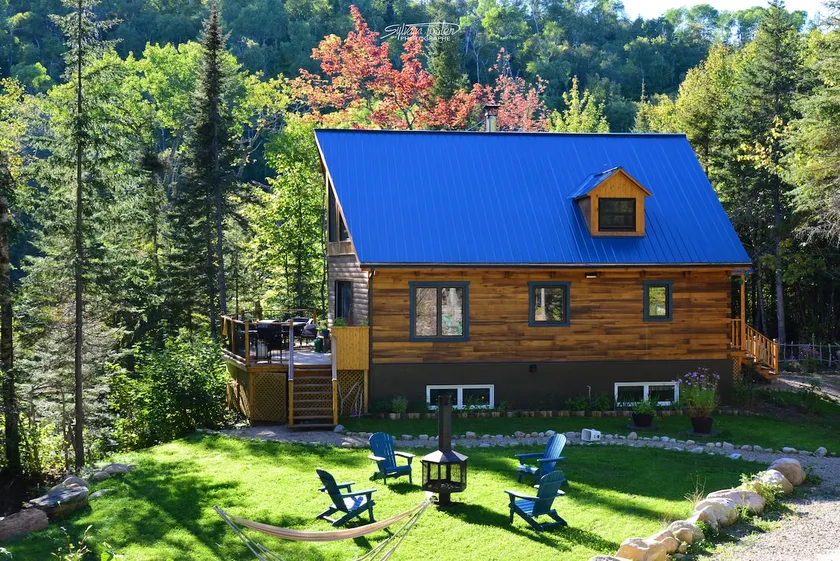 Au Chant du Rivière (hot tub) - Image 1