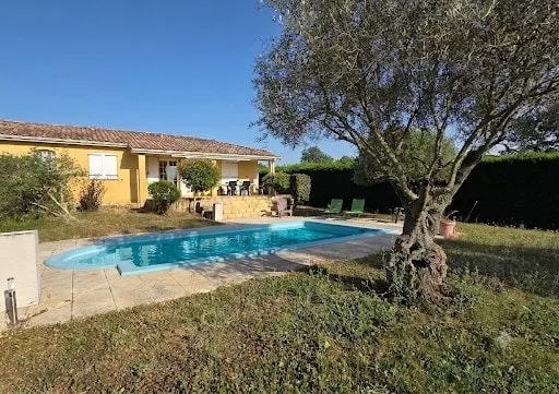 Holiday home in the Gers, near L'Isle-Jourdain - Image 1