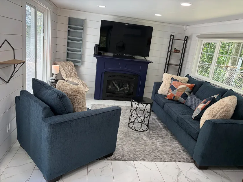 Clary Lake Retreat - Image 1