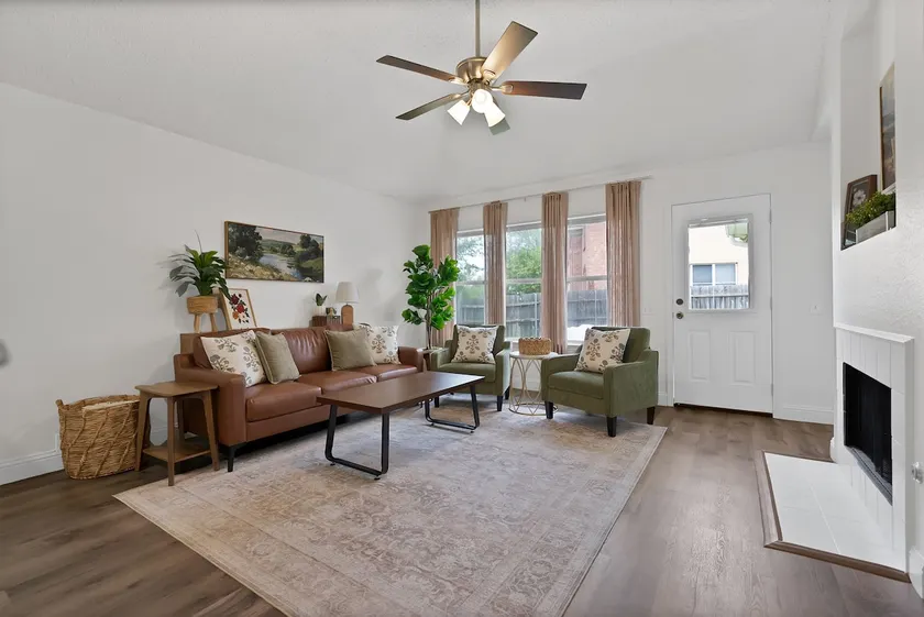 Cozy and convenient Saginaw home - Image 1