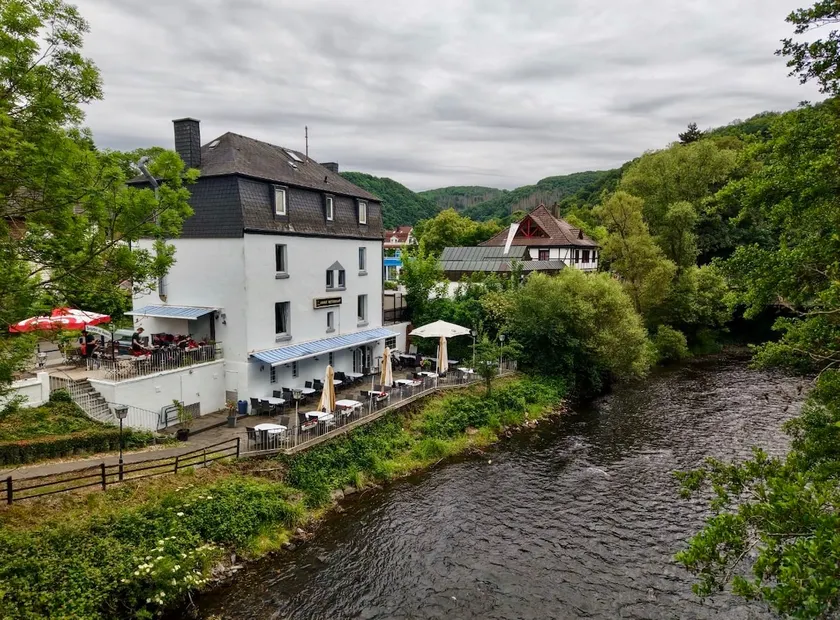 peaceful riverside apartment in the Eifel region. - Image 1
