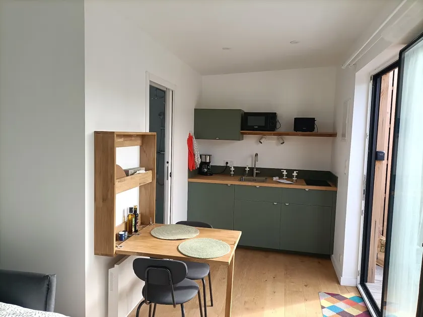 studio D - Image 1