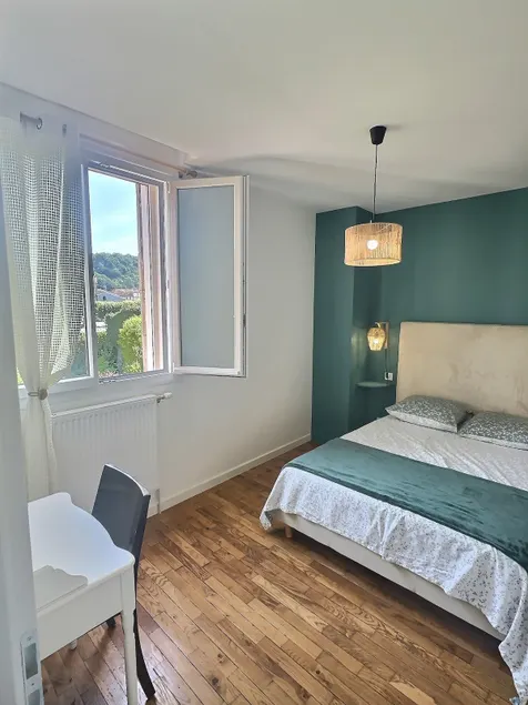 The perfect place at Romy and Antoine's - Image 1