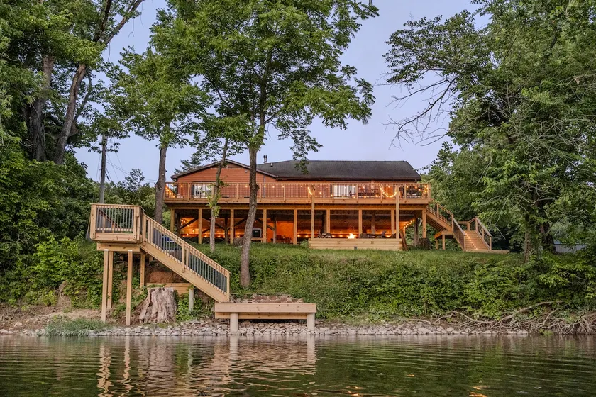 Riverfront Retreat at Harpers Ferry, Float & Swim! - Image 1