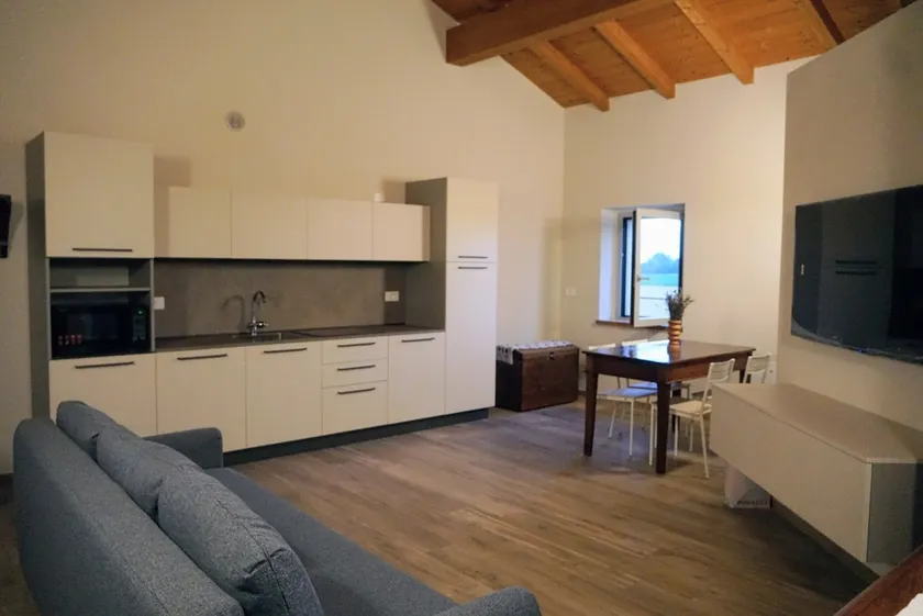The charm of sleeping in a farmhouse: the granary - Image 1