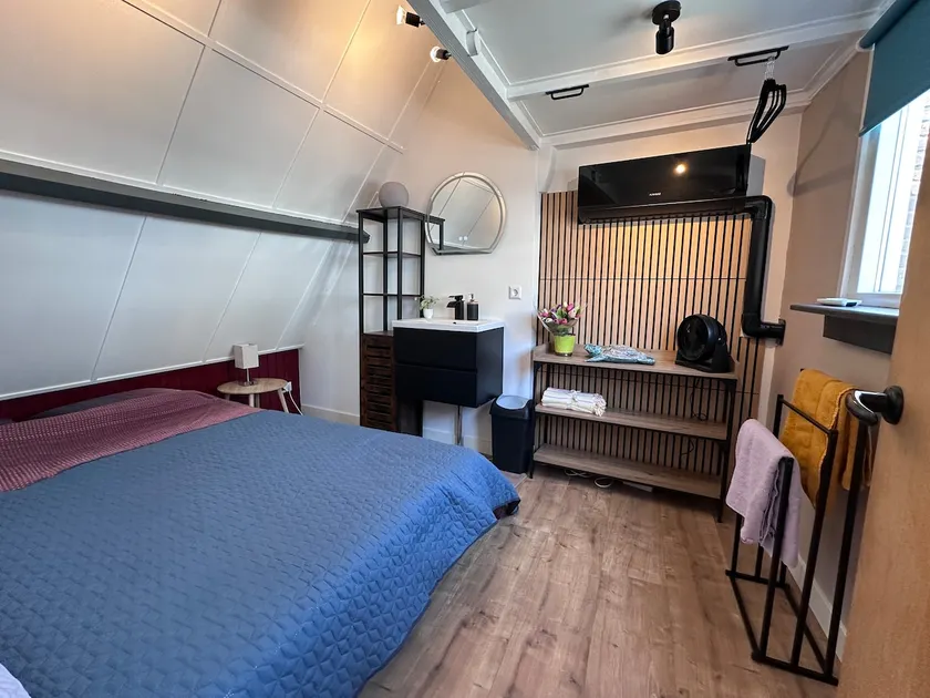 Barefoot Cottage - Image 1