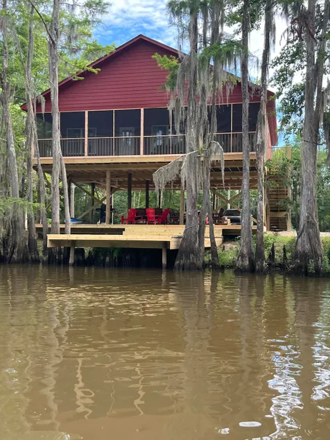 Red Heron Retreat - Image 1