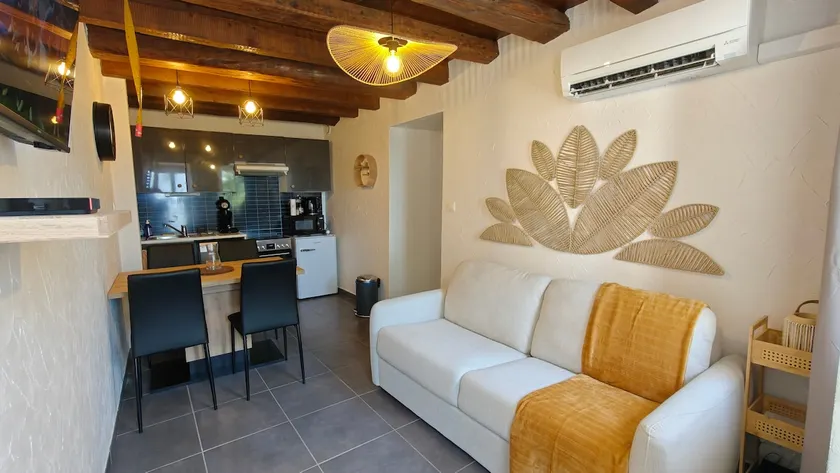Charming little apartment. - Image 1
