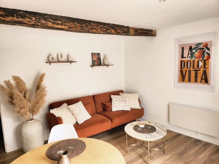 Charming cottage in the heart of La Bastide, linens included - Image 1