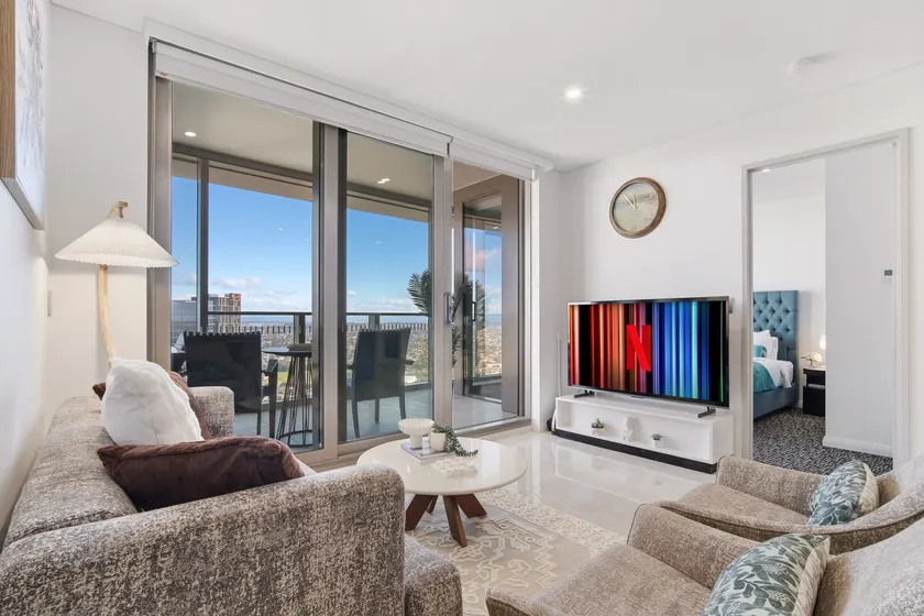Panoramic City Views 62nd floor +ParkingAmenities - Image 1