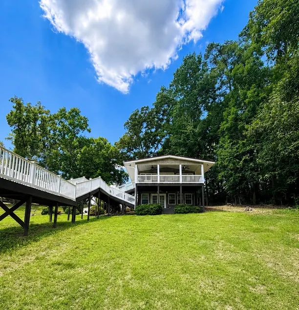Reel Retreat — Lake Tillery Waterfront Escape - Image 1