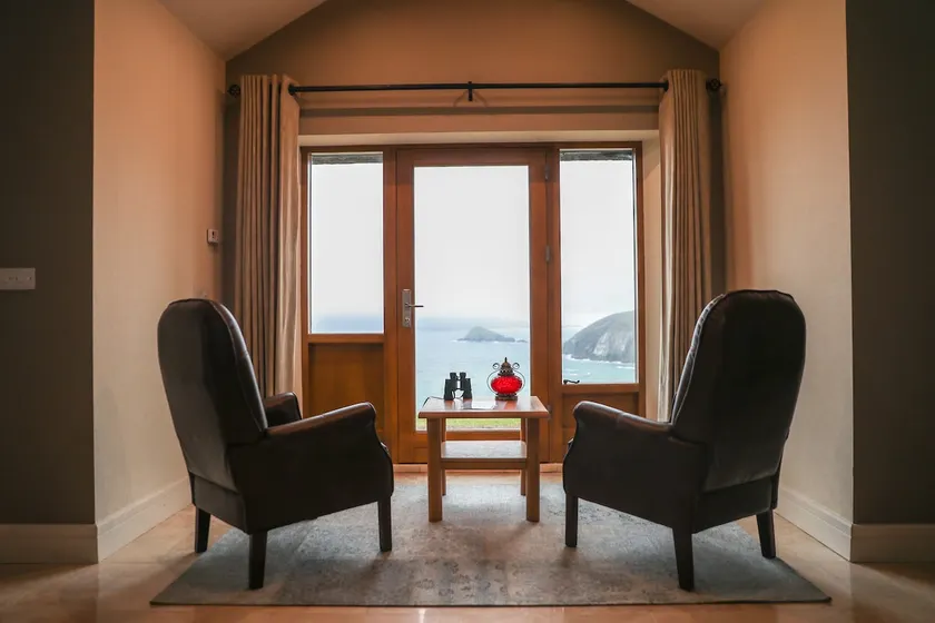 Coumeenoole / Slea Head Luxury Stay - Image 1