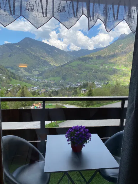 Studio at the foot of the slopes - Image 1