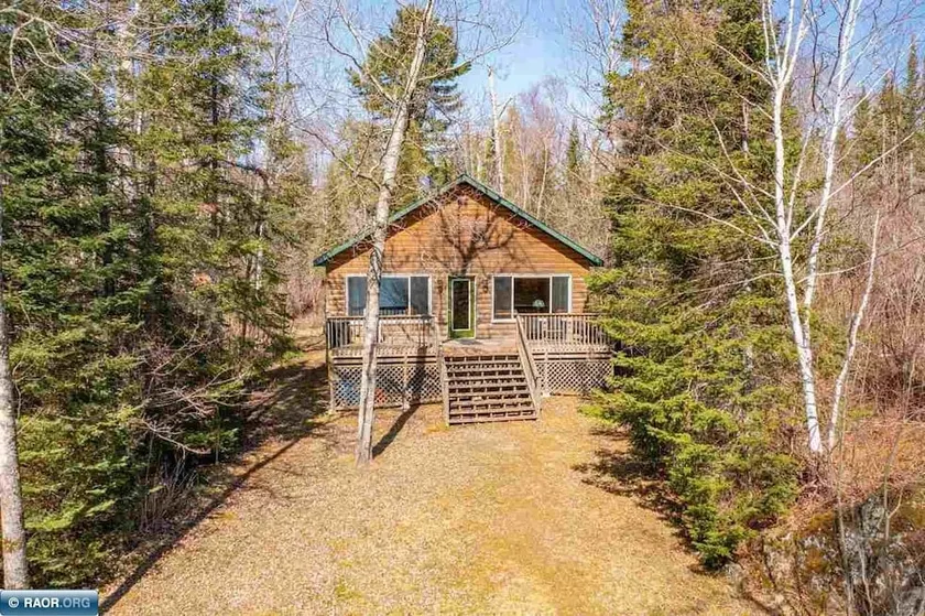 Lake Vermilion Island Retreat - Image 1