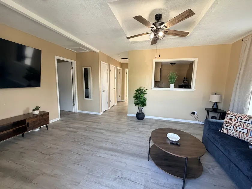 Modern 2BR Near Downtown KC | Sleeps 7 | Parking - Image 1