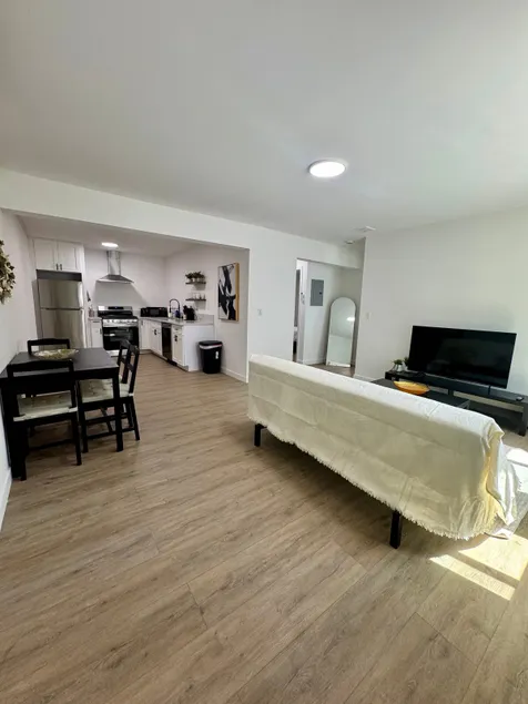 Comfortable 2BR Arcadia Escape - Image 1