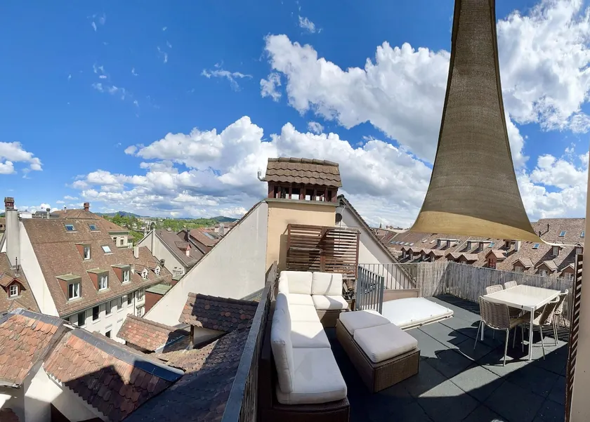 Rooftop Terrace Gem in Old Town, Near Station - Image 1
