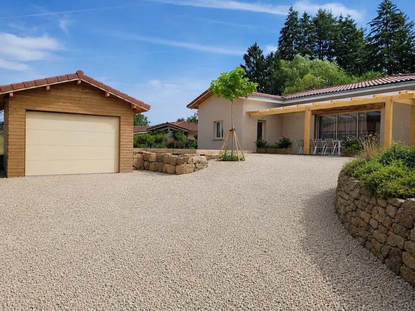 Village house in Revermont - Image 1