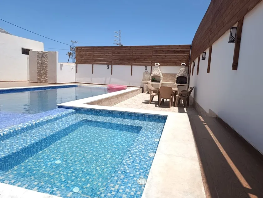 Maison a midoun - Image 1