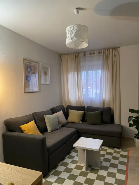 Small and cozy apartment - Image 1