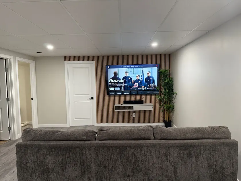 Modern 2-Bedroom Private Basement Suite& Full Bath - Image 1