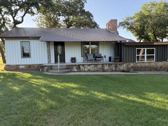 Dubs Place - Image 1