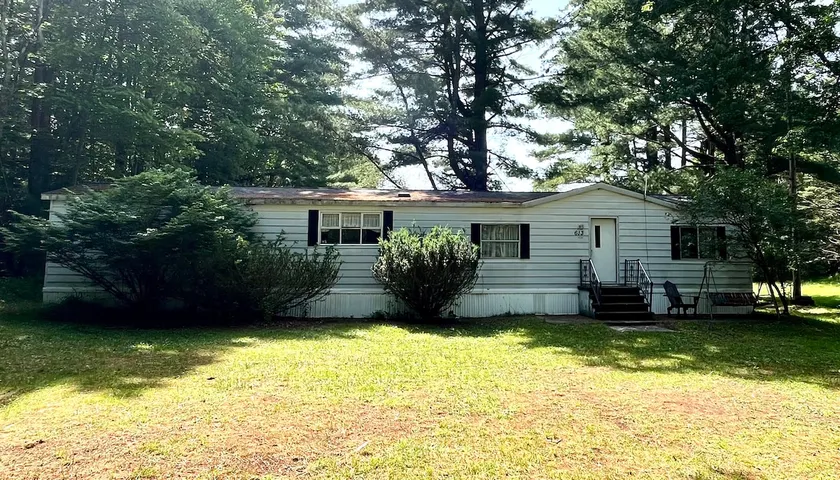 Cozy 2BR Single-Wide Near Sandy Creek Park - Image 1