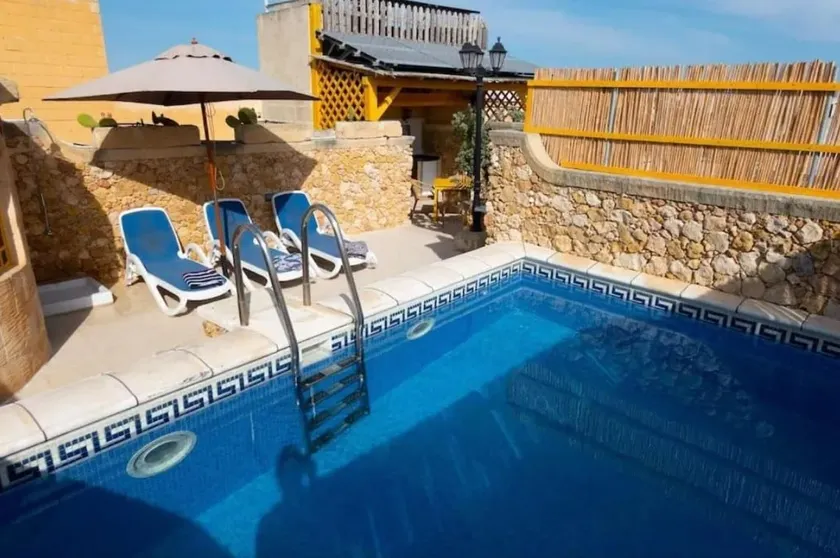 Haven Farmhouse With Private Pool - Image 1