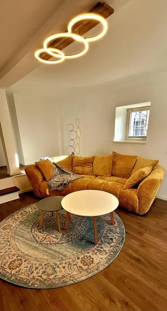 Cute 3-room apartment in a listed building - Image 1