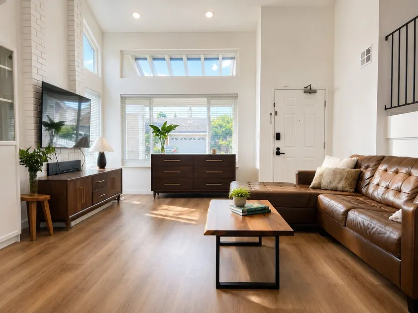 High Ceiling, Game room, Fire Pit, Cul-de-sac - Image 1