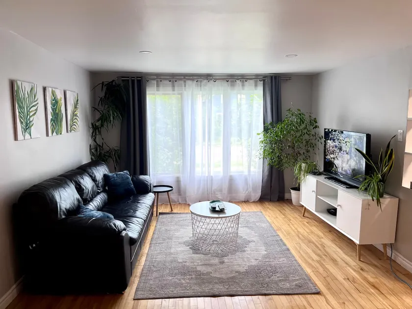 Family House | Free Parking | Pets Welcome| A/C - Image 1