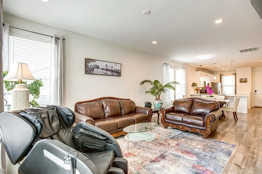 Brighton 3BR Retreat | Fireplace, WiFi & Parking - Image 1