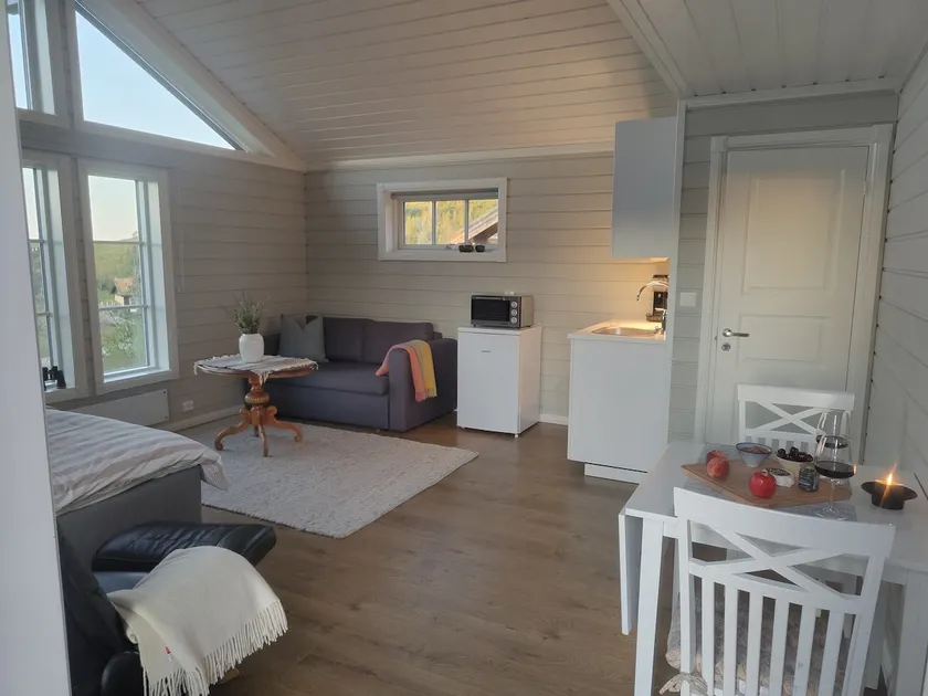 Cozy cabin by Høgevarde in Flå - Image 1