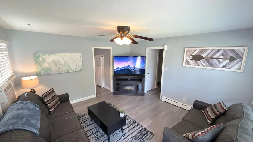 Cute little 2bd 1bath home - Image 1
