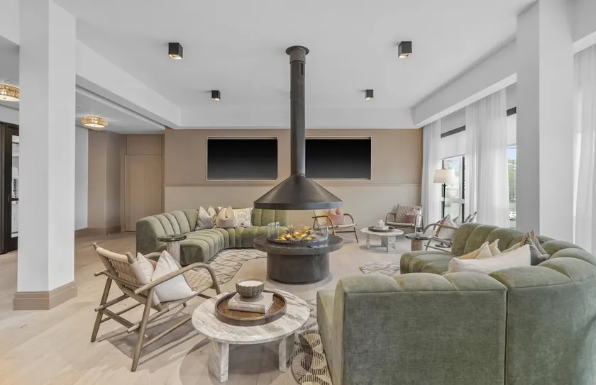 Luxury Salem 2BR Apartment | Pool • Gym • Parking - Image 1