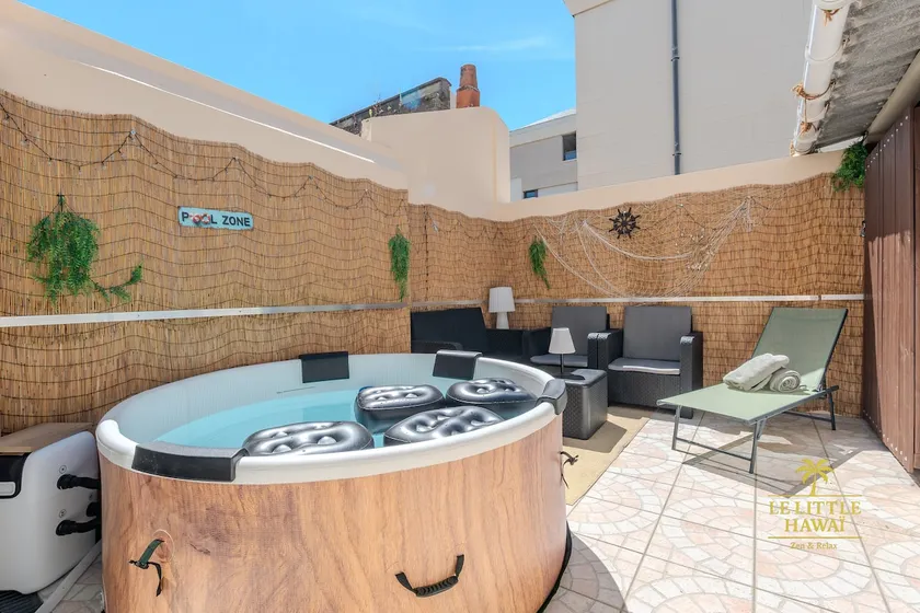 Le Little Hawaï•Private Spa•Beach within walking distance•Terrace - Image 1