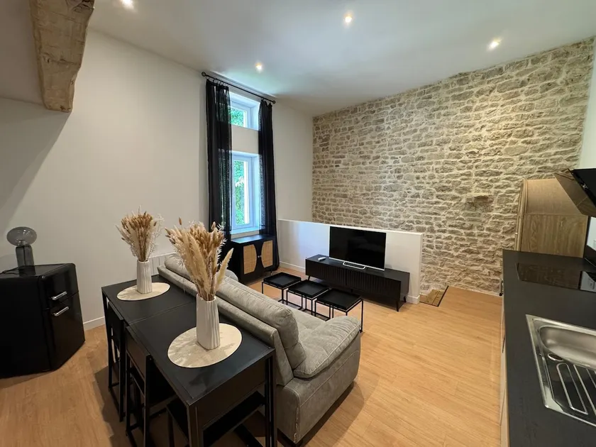 Renovated apartment · Self check-in · Wifi - Image 1