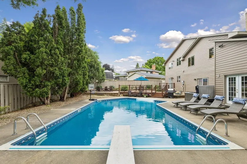 Pool + Hot Tub Oasis | Game Room | Near MSP & MOA - Image 1