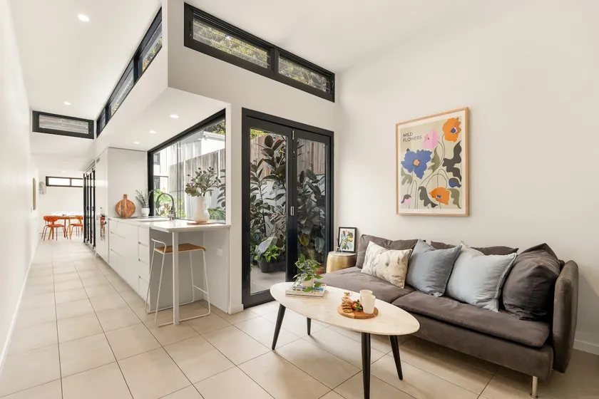 Modern Designer Terrace Next to Surry Hills - Image 1