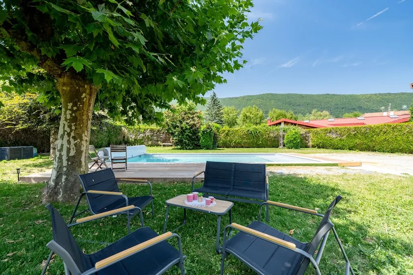 Maison Familia - Private pool & close to the lake - Image 1