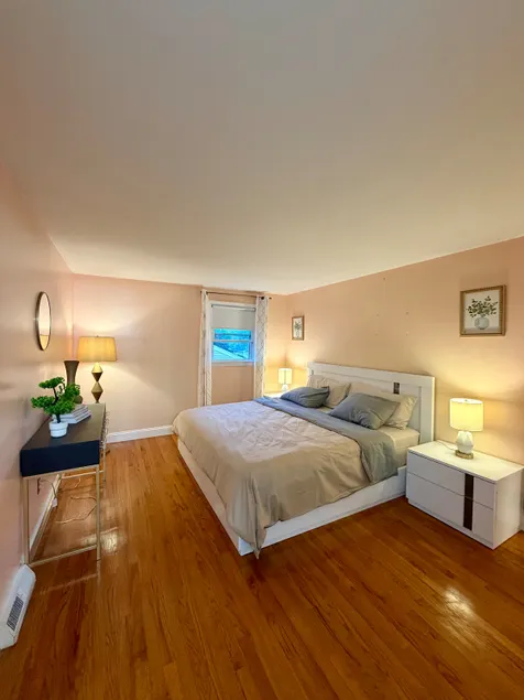 Bright 4BR South Windsor Home|Near UConn &Hartford - Image 1