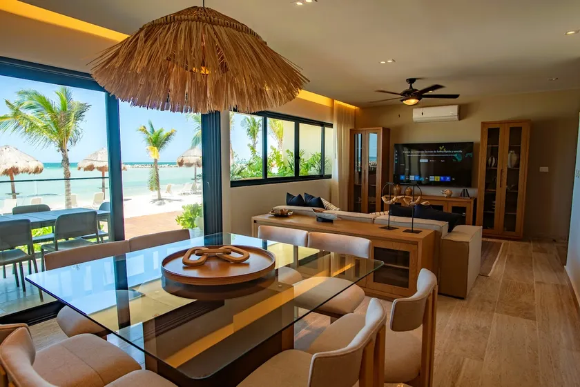 Splendid 3BR beachfront villa for 9 Yucalpeten Marina Resort - Image 1