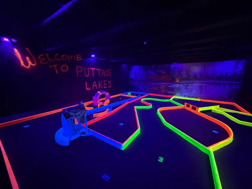 Big Finn's Lakefront Escape | Hot Tub + Putt-Putt - Image 1