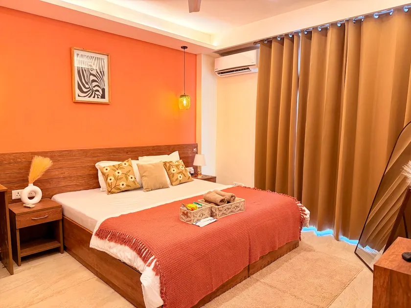 Luxury 1BHK | Golf Course Road | Self Check-in - Image 1