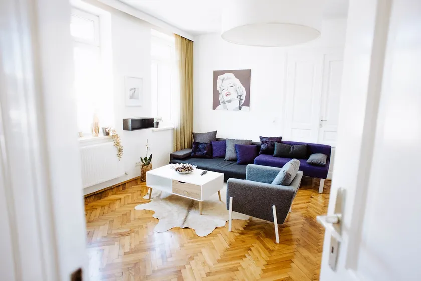 Huge Central Designer Loft with Tyrolean Flair - Image 1
