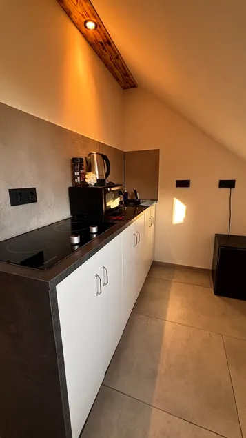Modern studio | Smart TV | Parking | Airport - Image 1